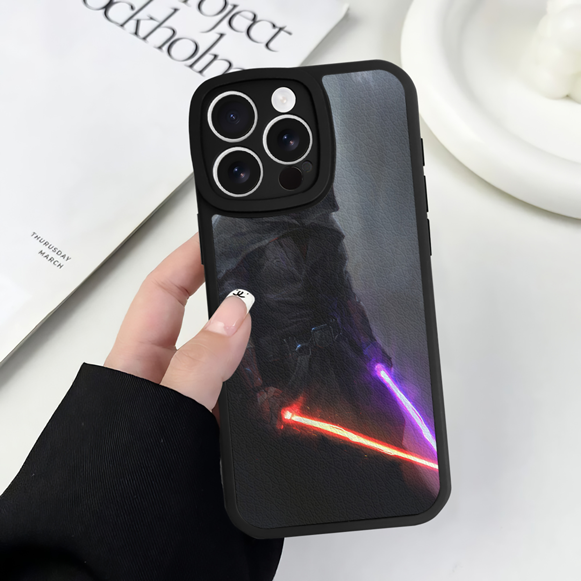 （画像用） スター・ウォーズ Star Wars 【iPhone 16シリーズ対応】シリコンスマホケース（レザー調） 材質：シリコン